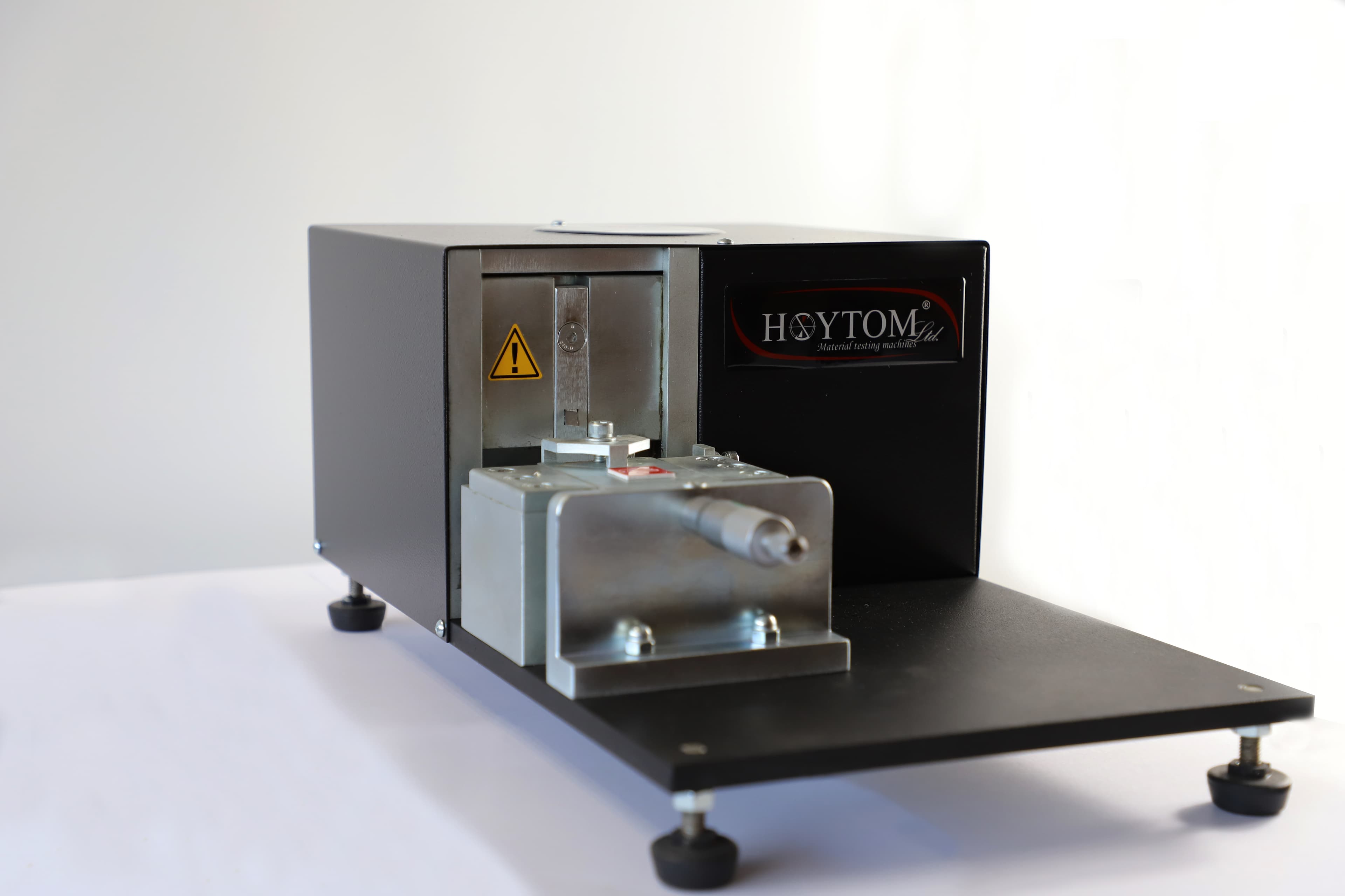 Polymer_notching_machine_1.jpg